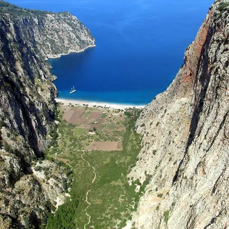 Willa An Unspoilt Setting, Luxurious Surroundings And A Warm, Personal Welcome Faralya