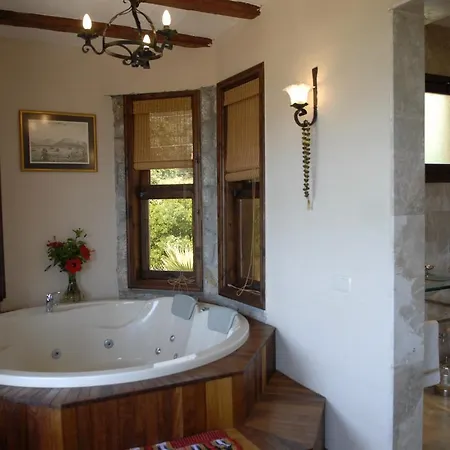 Willa An Unspoilt Setting, Luxurious Surroundings And A Warm, Personal Welcome Faralya